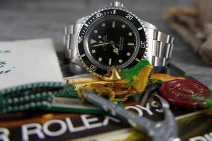 Vintage Rolex Glossy 5513 Submariner Non Date- R serial 1988
