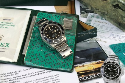Vintage Rolex 16660 Seadweller Triple 6 with amazing Patina