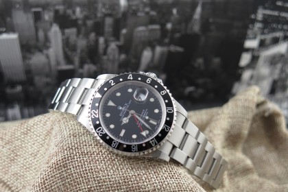 Modern Rolex 16710 GMT Master II