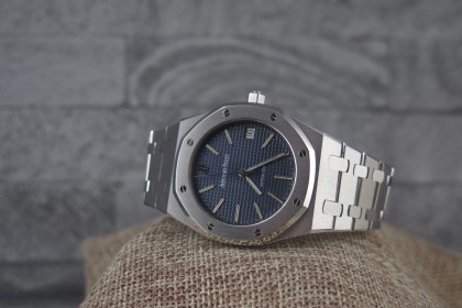 Vintage Audemars Piguet Royal Oak 14790ST 37mm Blue Dial-Stunning