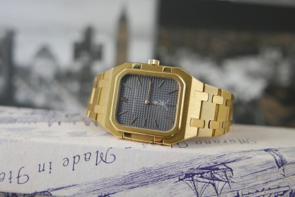 Vintage Audemars Piguet Piguet Mid-size Rectangular Yellow gold Royal Oak with Ultra Rare grey Khanjar Logo dial