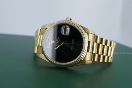 Vintage Rolex 18238 Onyx Day Date with box & papers and Rolex Service. Stunning!!