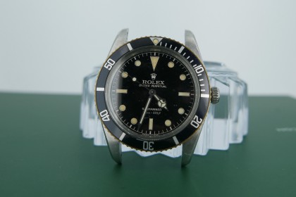 Vintage Rolex 5508 Small Crown Submariner with early Gilt service dial. Fantastic case 