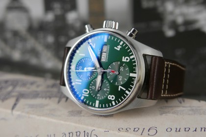 Modern IWC IW388103 Pilot Chronograph stunning green dial full set May 2022