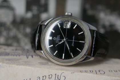 Vintage Omega 166.010 Seamaster ‘Crosshair’. Beautiful case and gloss dial