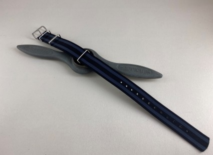 																															Genuine Phoenix BOND NATO Strap 20mm bond20															