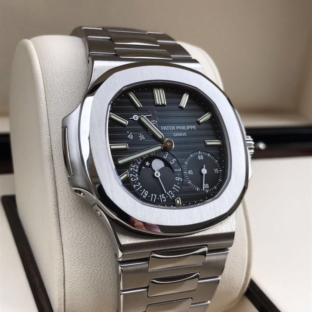 Patek Philippe Nautilus 5712/1A-001 Unworn UK watch 5712 | M&J Watches