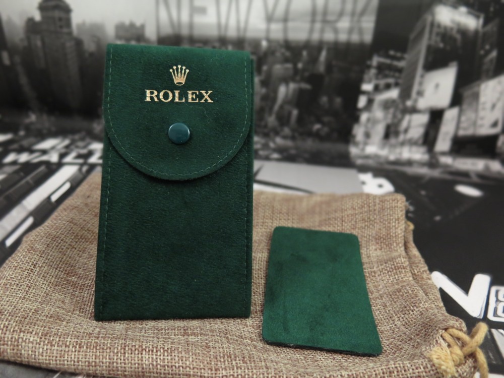 Rolex service 2025 pouch
