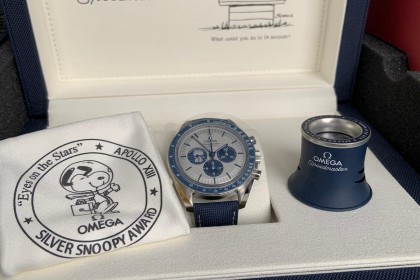 Modern Omega Omega Speedmaster 'Silver Snoopy Award' 50th Anniversary ref 310.32.42.50.02.001