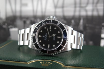 Modern Rolex Submariner Non Date 14060M Full set - Rolex Serviced 2016